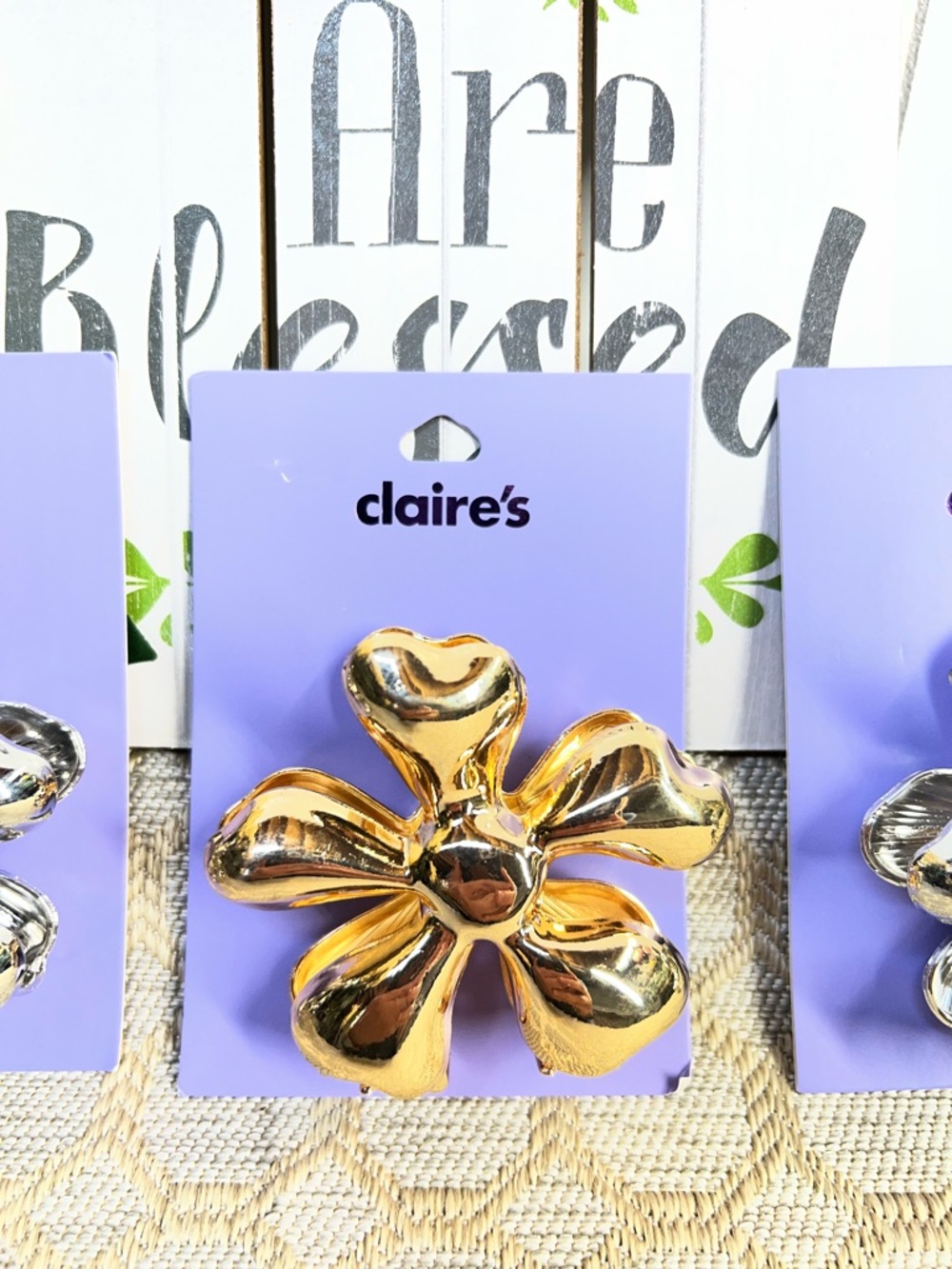 Metal Flower Claw Clip - Picture 3 of 5